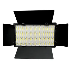 Luz Led Rgb Profesional Con Viseras U600rgb