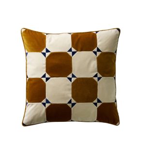Juniper Cushion caramel