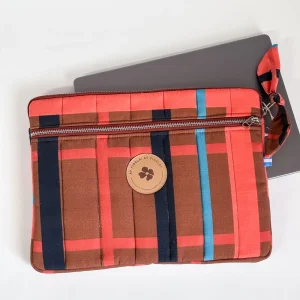 FUNDA NOTEBOOK 14″ HAPPY ESCOCÉS